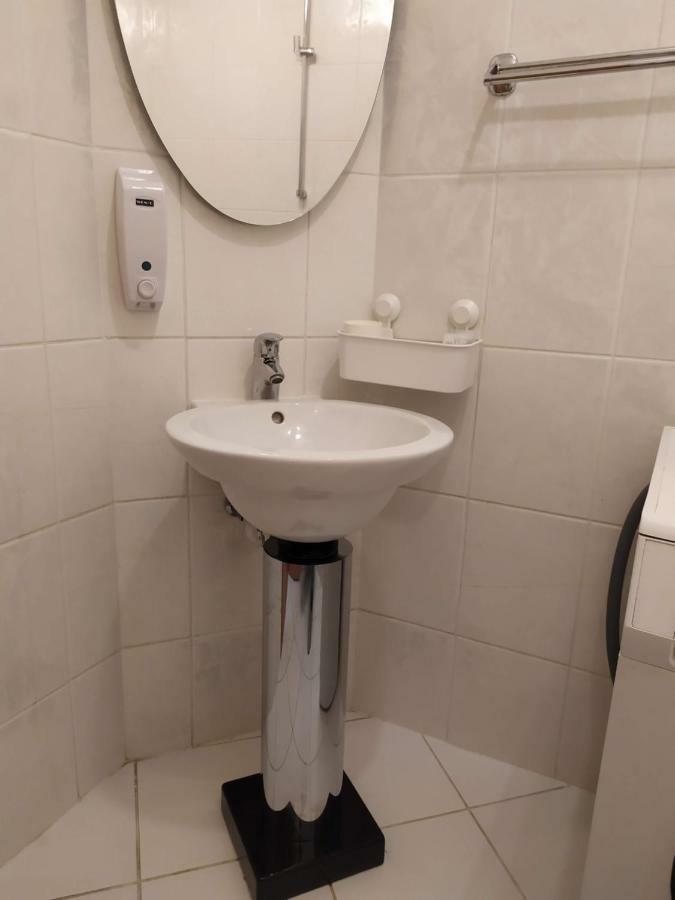 Kate & Jenny - Two-Level Apartment In The Old Town Bratislava Exteriör bild