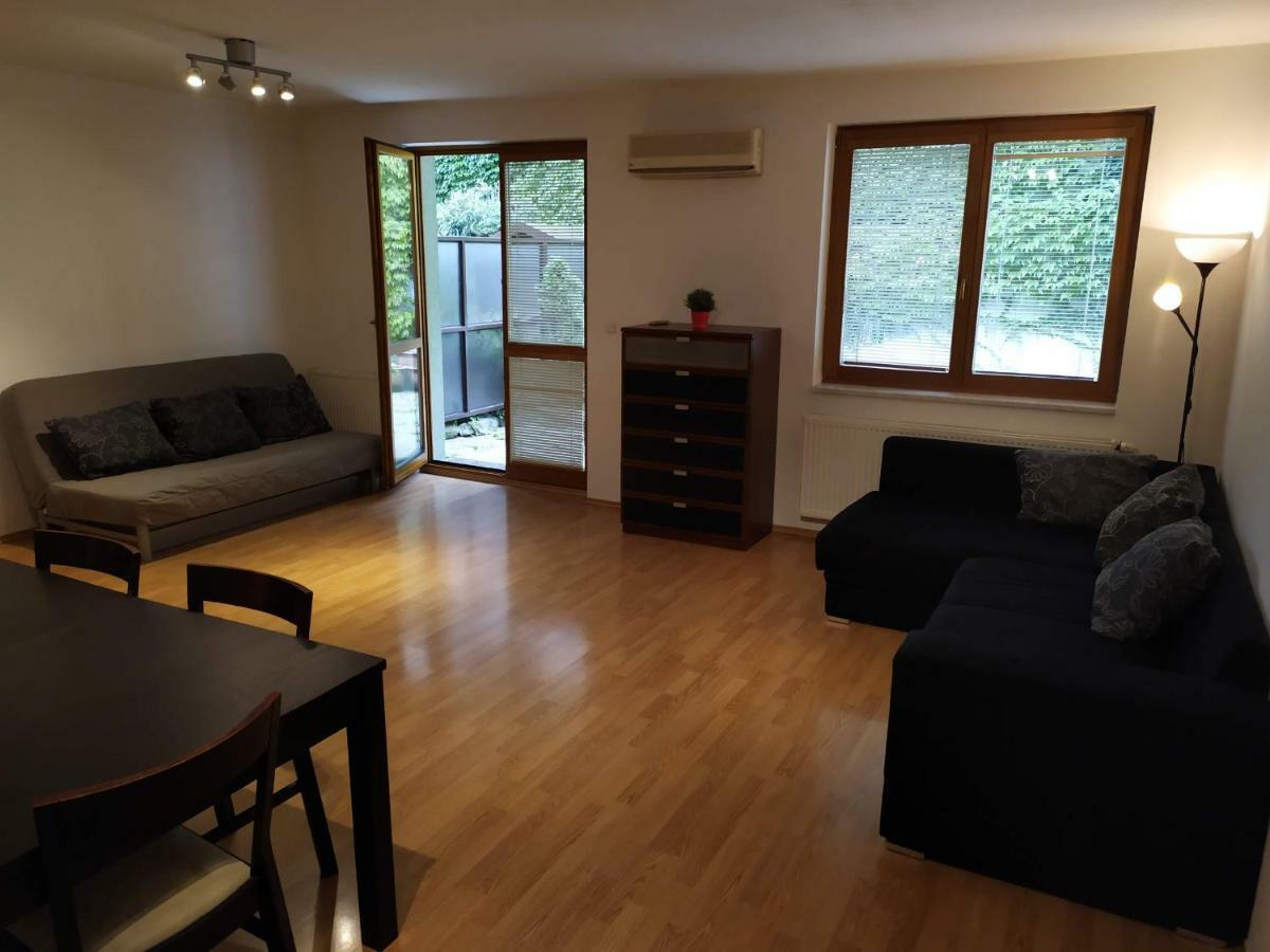 Kate & Jenny - Two-Level Apartment In The Old Town Bratislava Exteriör bild