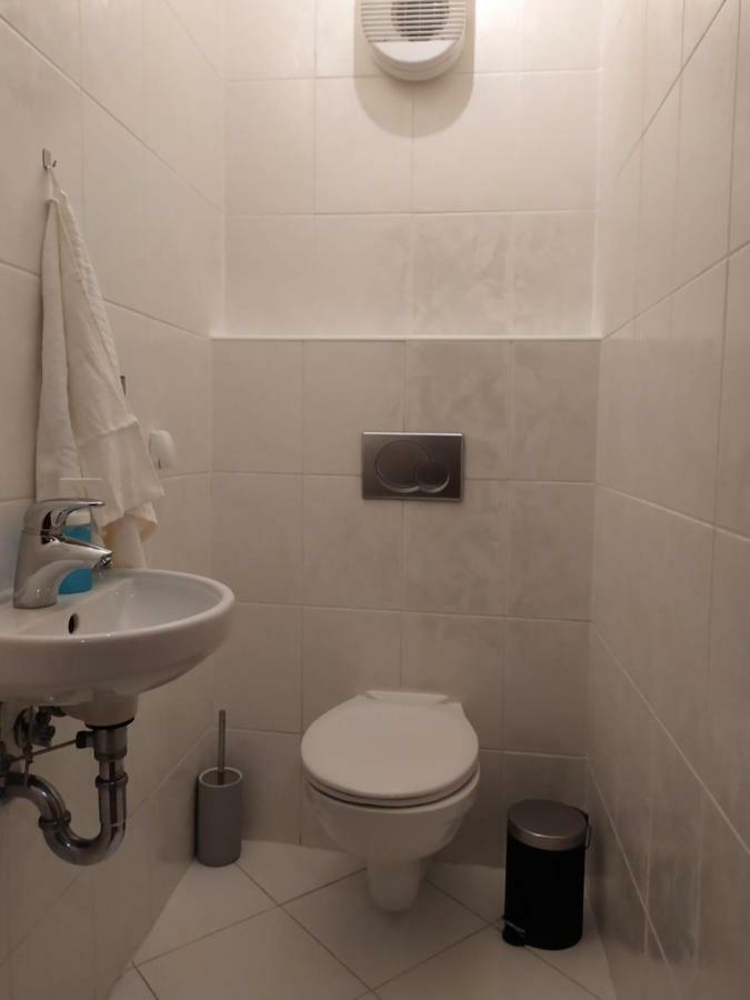 Kate & Jenny - Two-Level Apartment In The Old Town Bratislava Exteriör bild